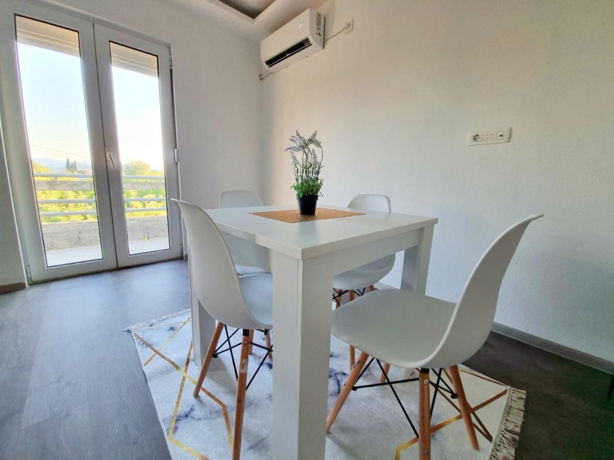 Home Mia Airport Podgorica Extérieur photo